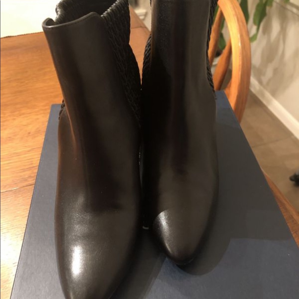 Cole Haan Aylin Bootie - Black Leather - size 7